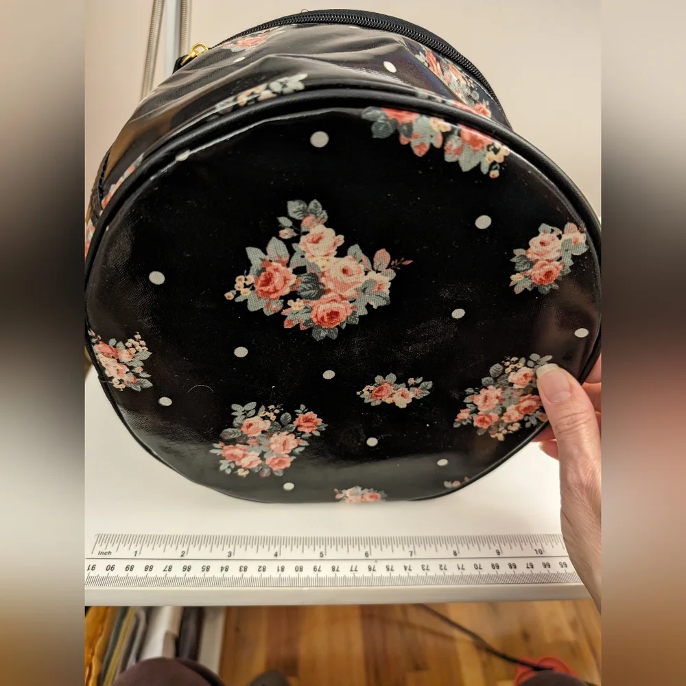 VTG Forever 21 Black and Pink Floral Bag/Project/ Makeup Case cotton/PVC/Poly